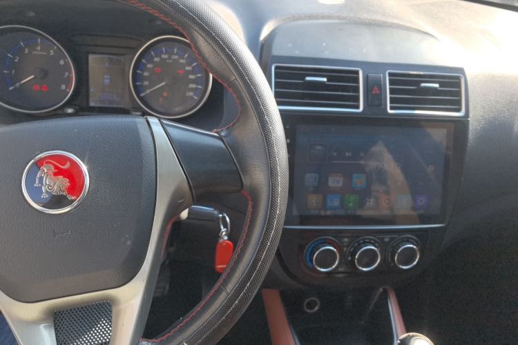 Used FORTHING Joyear X5 2015 1.6L Manual Luxury Model
