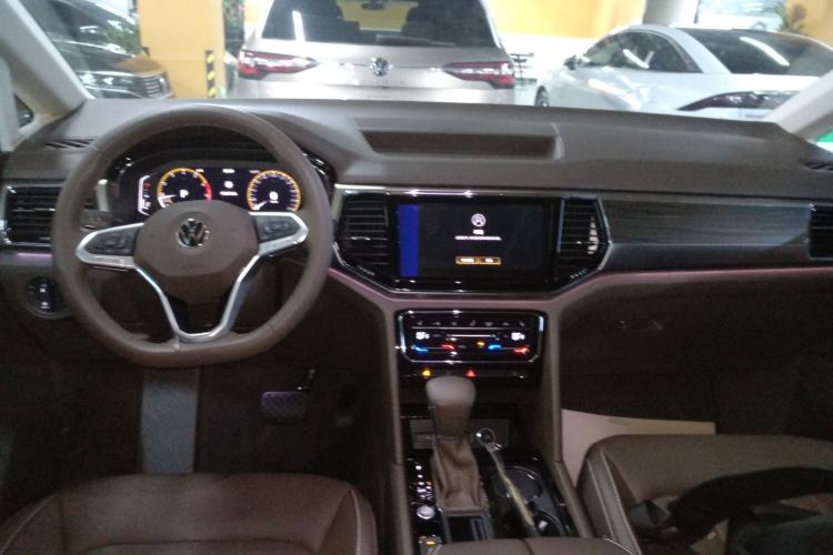 Used Volkswagen Viloran 2020 330TSI Luxury Edition