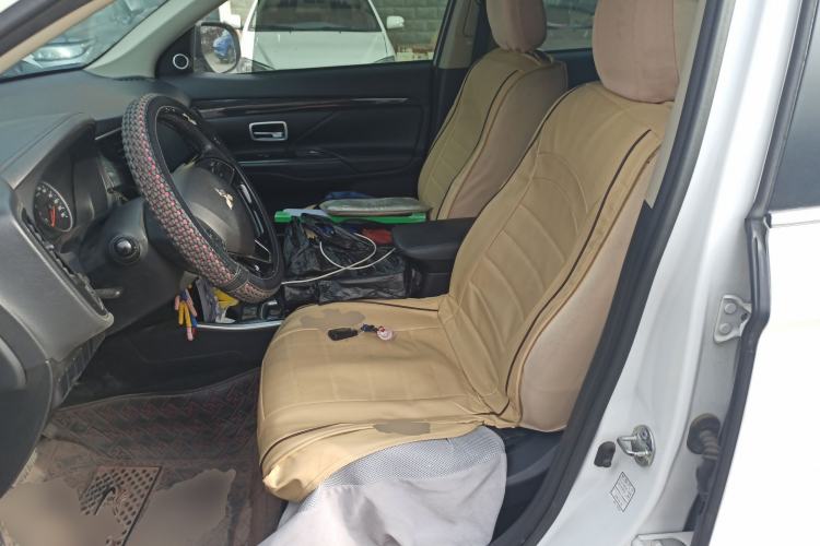 Used Mitsubishi Outlander 2018 2.0L Two-Wheel Drive Glory Edition 5 Seats