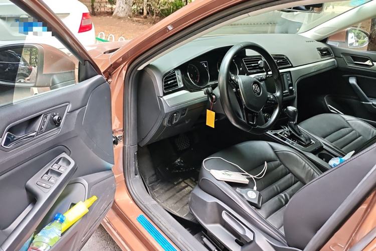 Used Volkswagen Lamando 2017 280TSI DSG Comfort Edition
