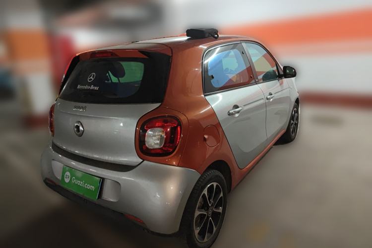 Used  forfour 2016 1.0L 52 kW Passion Edition
