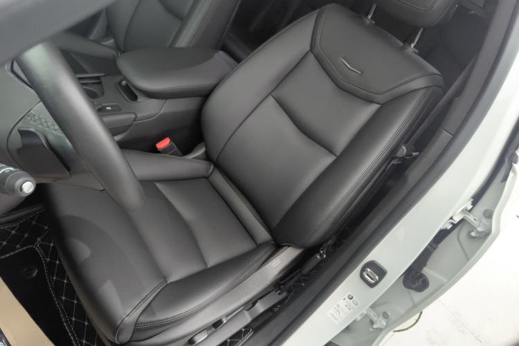 Used Cadillac XT5 2018 25T Tech Model
