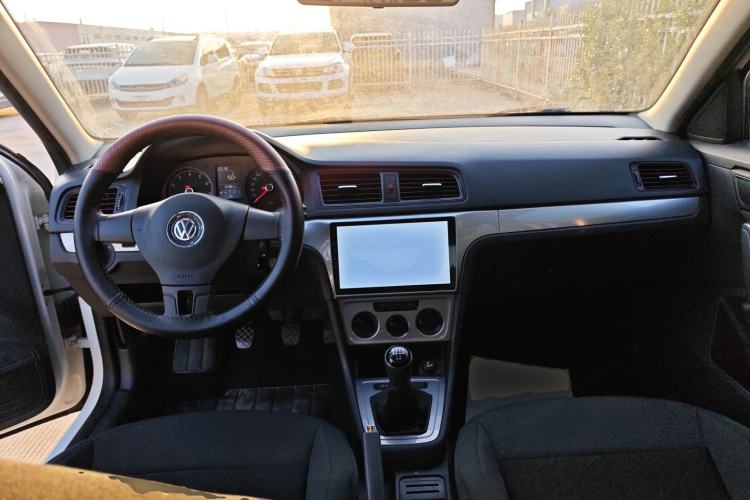 Used Volkswagen Lavida 2013 Revised Classic 1.6L Manual Fashion Edition
