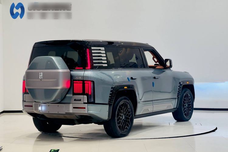 Used  U8 2023 Luxury Edition
