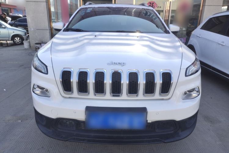 Used  Cherokee 2016 2.4L Leading Edition
