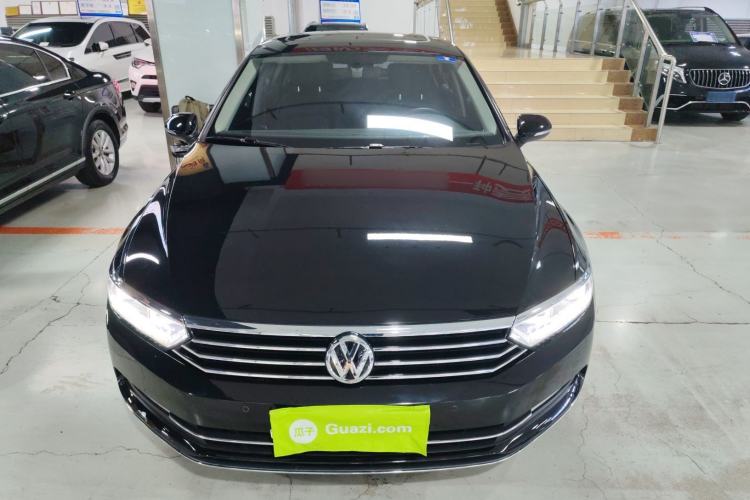 Used Volkswagen Magotan 2019 330TSI DSG Luxury Version China VI Standard
