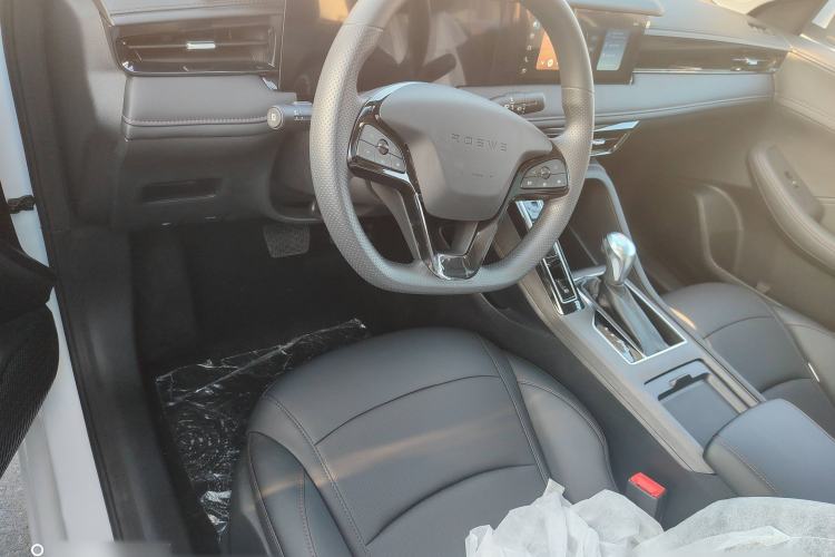 Used Roewe i5 2023 1.5L CVT Luxury Edition
