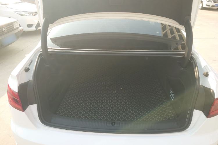 Used Audi A4L 2019 40 TFSI Sporty Version China VI
