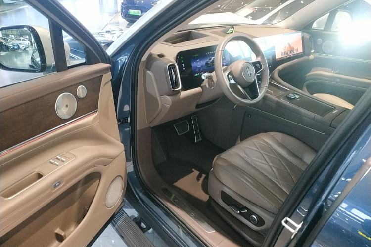 Used Hima AITO M9 2024 Range-Extended Ultra Version 52 kWh 5-Seater Model
