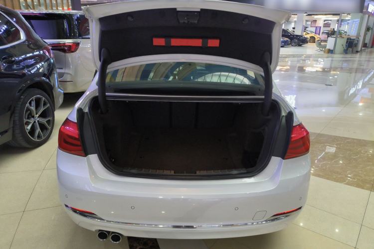 Used BMW 3 Series 2017 320Li Fashion Model
