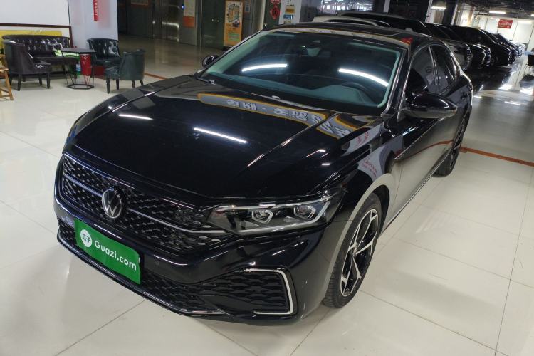 Used Volkswagen Passat 2023 Restyled 330TSI Starry Luxury Edition