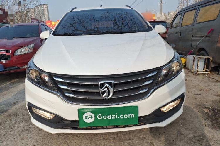 Used Baojun 310W 2017 1.5L Manual Comfort Version China VI Emission Standard
