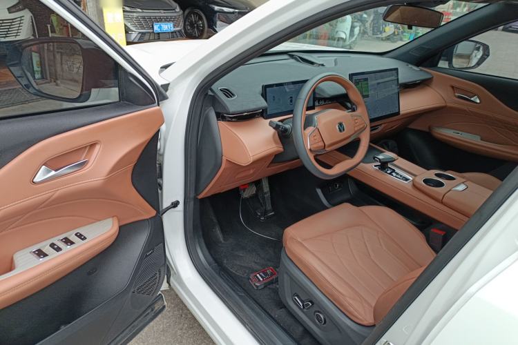 Used Changan UNI-Z New Energy 2024 Blue Whale Smart Electric iDD 125km Excellence Model
