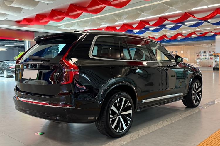 Used Volvo XC90 New Energy 2025 Facelifted T8 Luxury Flagship 7-Seater

