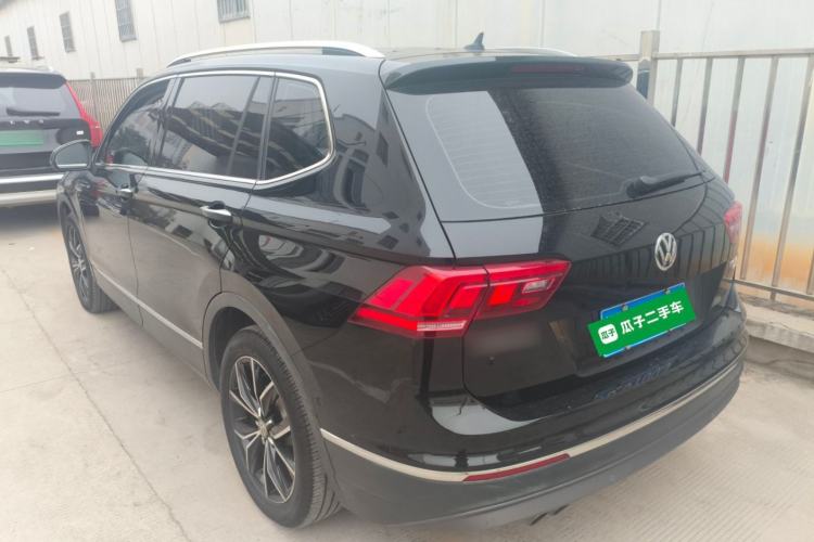 Used Volkswagen Tiguan L 2019 330TSI Automatic Two-Wheel Drive Smart Luxury Version China V Emission Standard
