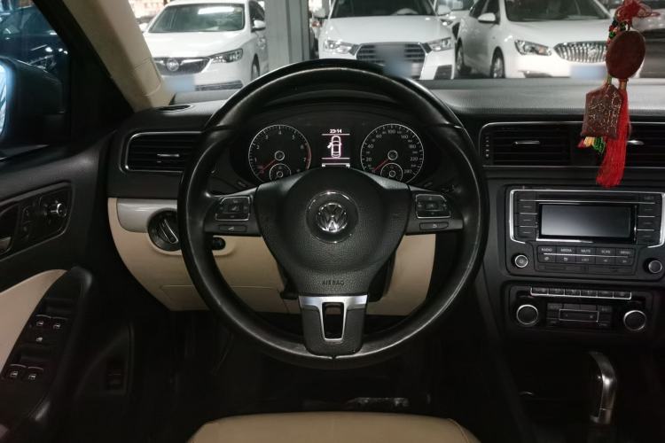 Used Volkswagen Sagitar 2014 1.4TSI Automatic Luxury Model
