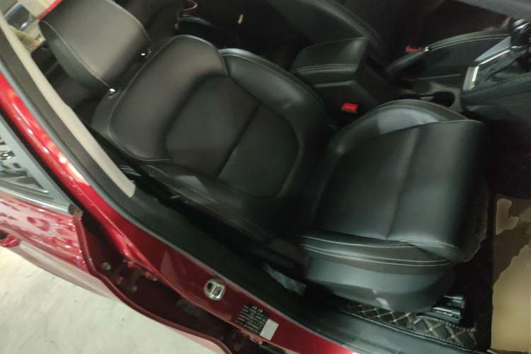 Used MG ZS 2018 1.5L Automatic Luxury Edition China V Standard
