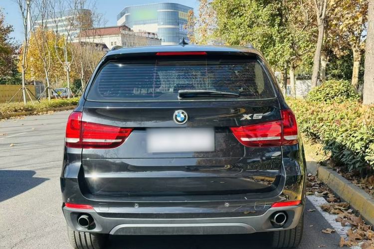 Used BMW X5 2015 xDrive28i
