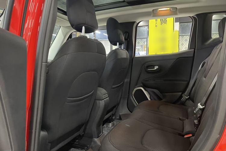 Used  Renegade 2018 Connected Large Screen Version 180T Automatic Jingneng Version
