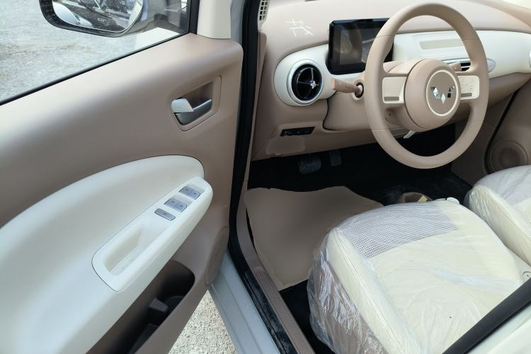 Used Wuling Hongguang MINIEV 2025 Four-Door Version Advanced Edition
