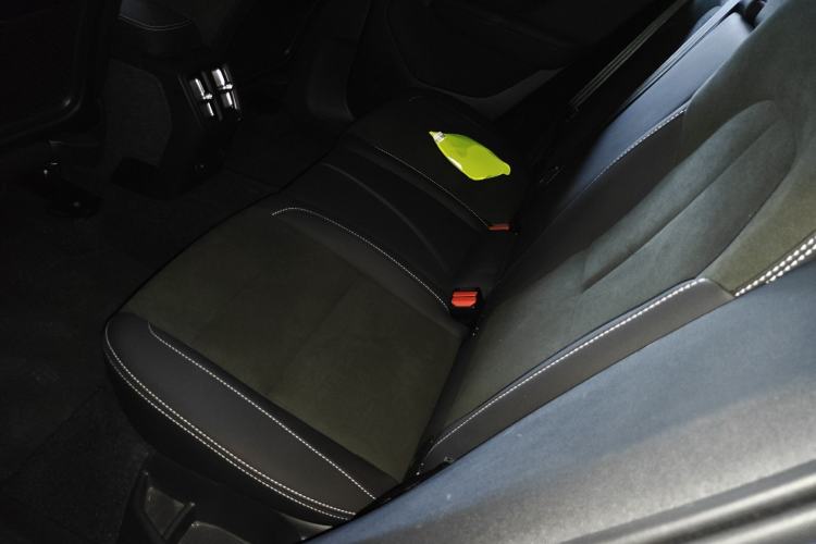 Used Volvo C40 2024 Long-Range PRO Version
