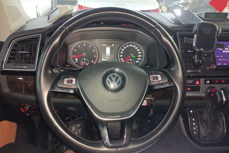 Used Volkswagen Multivan 2018 2.0 TSI Two-Wheel-Drive Luxury Edition 7 Seats
