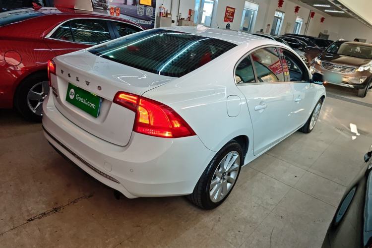 Used Volvo S60 2015 S60L 2.0T Zhiyuan Edition