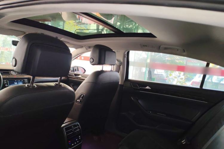 Used Volkswagen Magotan 2017 330TSI DSG Luxury Model