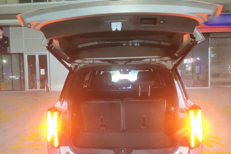 Used GAC Trumpchi GS8 2022 Linghang Series 2.0 TGDI Two-Wheel-Drive Luxury Smart Connectivity Version (7 Seats)