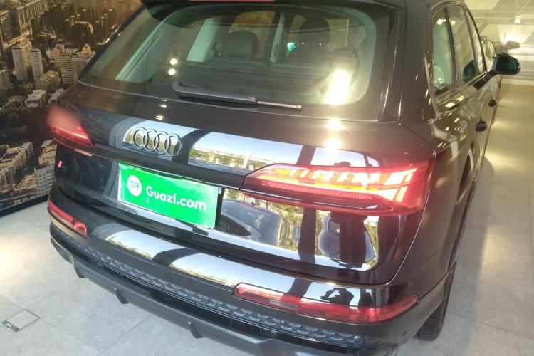 Used Audi Q7 2024 45 TFSI quattro S line Black Warrior Edition