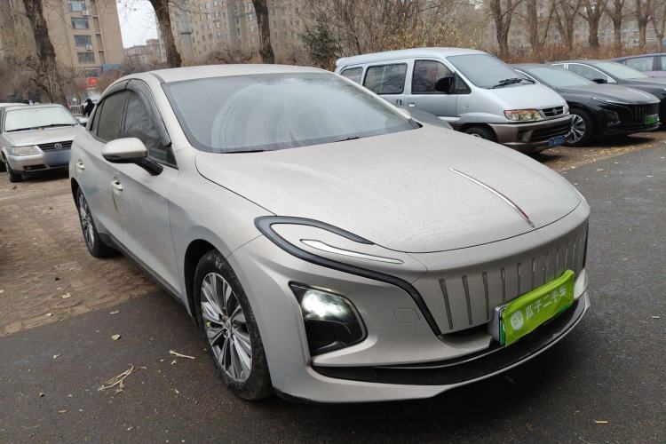 Used Hongqi E-QM5 2024 610 km PLUS
