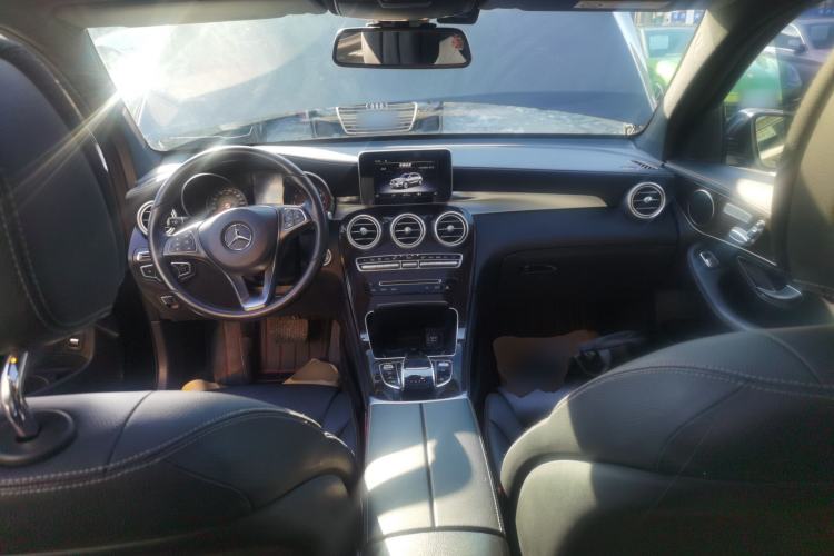 Used Mercedes-Benz GLC 2019 GLC 260 L 4MATIC Dynamic Model