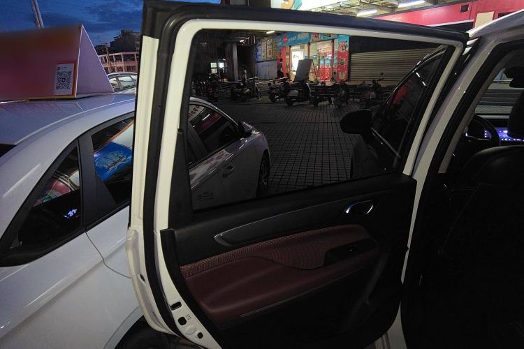 Used GAC Trumpchi M6 2023 PRO 270T DCT Luxury Edition
