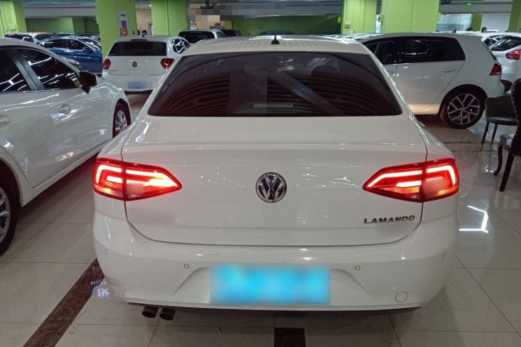 Used Volkswagen Lamando 2018 230TSI DSG Fashion Edition
