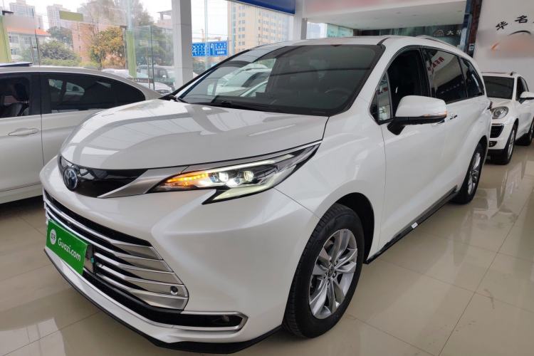 Used Toyota Sienna 2021 2.5L Hybrid Platinum Edition