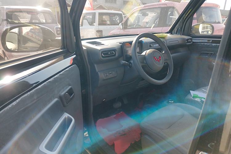 Used Wuling Zhiguang New Energy 2025 Standard Model
