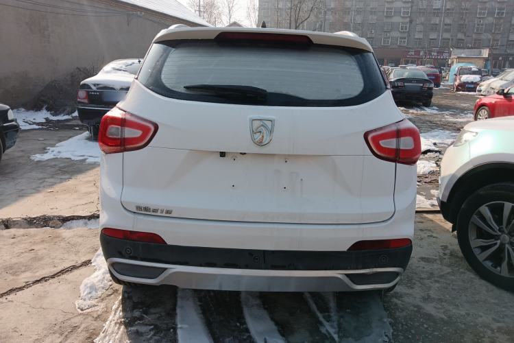 Used Baojun 510 2017 1.5L Automatic Fashion Model