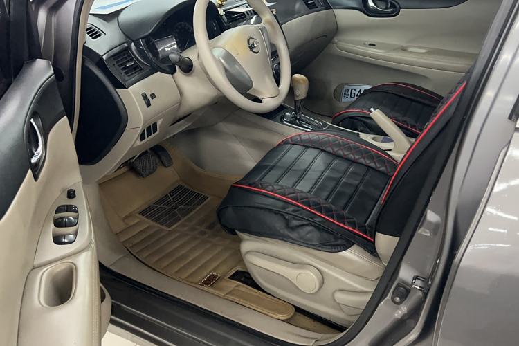 Used Nissan Tiida 2011 1.6L CVT Smart Version
