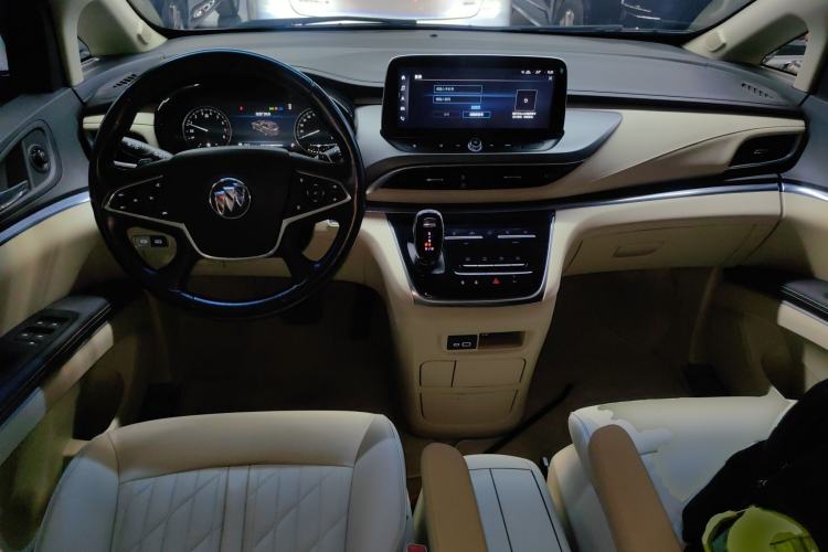 Used Buick GL8 2023 Land Executive Class 652T Luxury Model
