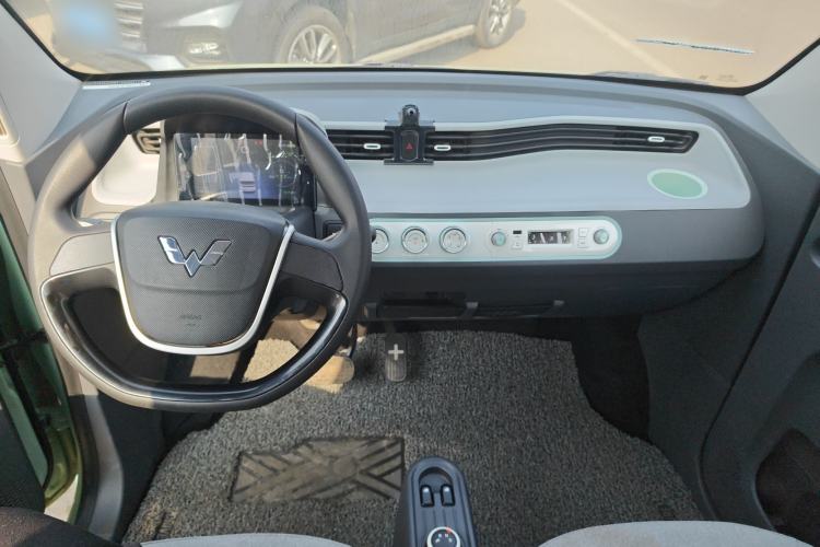 Used Wuling Hongguang MINIEV 2021 Macaron Fashion Model Lithium Iron Phosphate