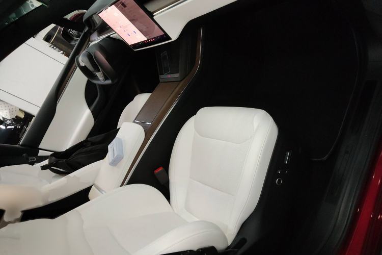 Used Tesla Model X 2023 Dual-Motor All-Wheel-Drive Version
