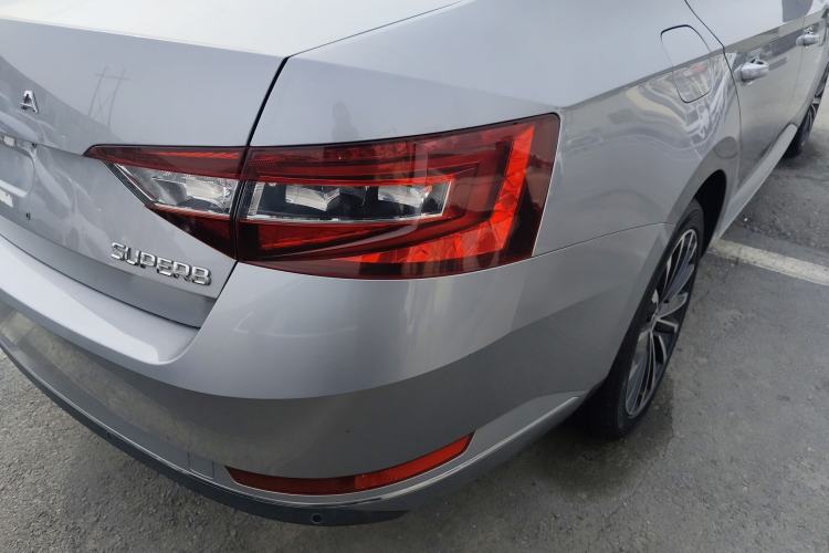 Used Skoda Superb 2018 TSI330 DSG Comfort Edition China VI Standard