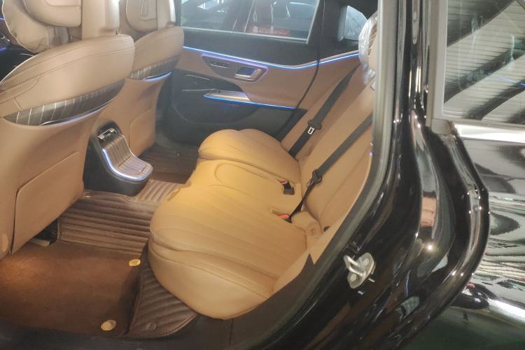 Used Mercedes-Benz E-Class 2024 Refresh E 300 L Stylish Edition
