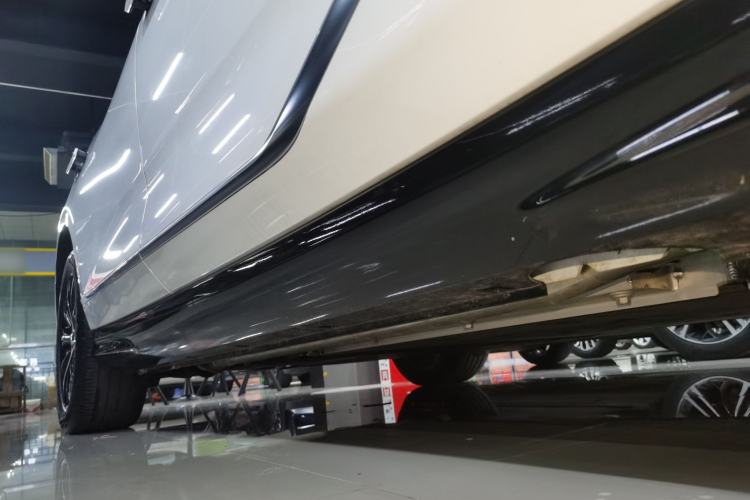 Used VOYAH PASSION 2024 PHEV Four-Wheel Drive Ultra-Long Range Executive Edition
