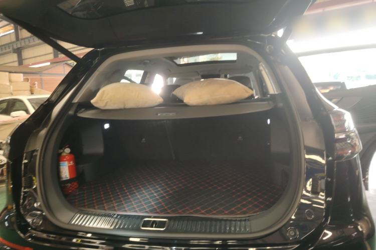 Used Hongqi HS5 2023 2.0T Four-Wheel Drive Flagship Pro Edition
