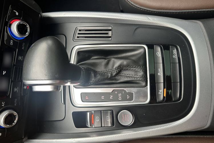 Used Audi Q5 2017 Plus 40 TFSI Technology Model
