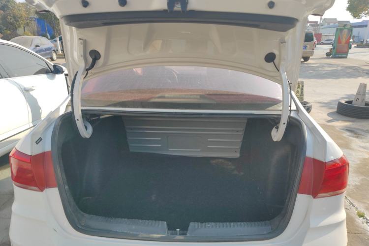 Used Volkswagen Santana 2016 1.6L Automatic Fashion Edition
