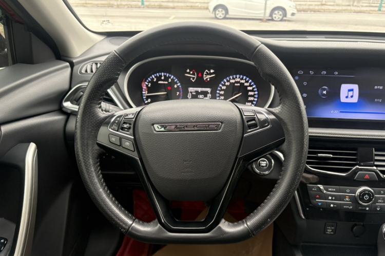 Used Venucia T90 2017 2.0L CVT Smart Edition
