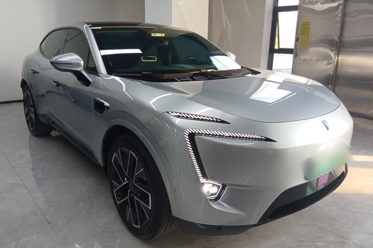 Used  11 2022 Long-Range Dual-Motor Luxury Edition 4 Seats