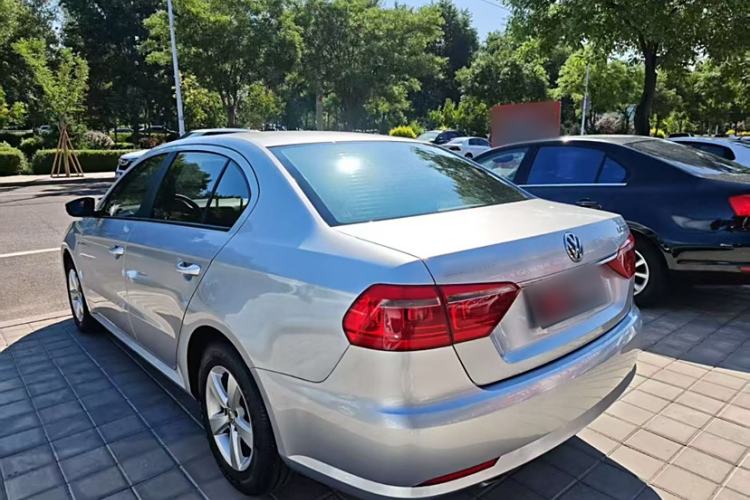 Used Volkswagen Lavida 2013 Revised Classic 1.6L Automatic Fashion Edition